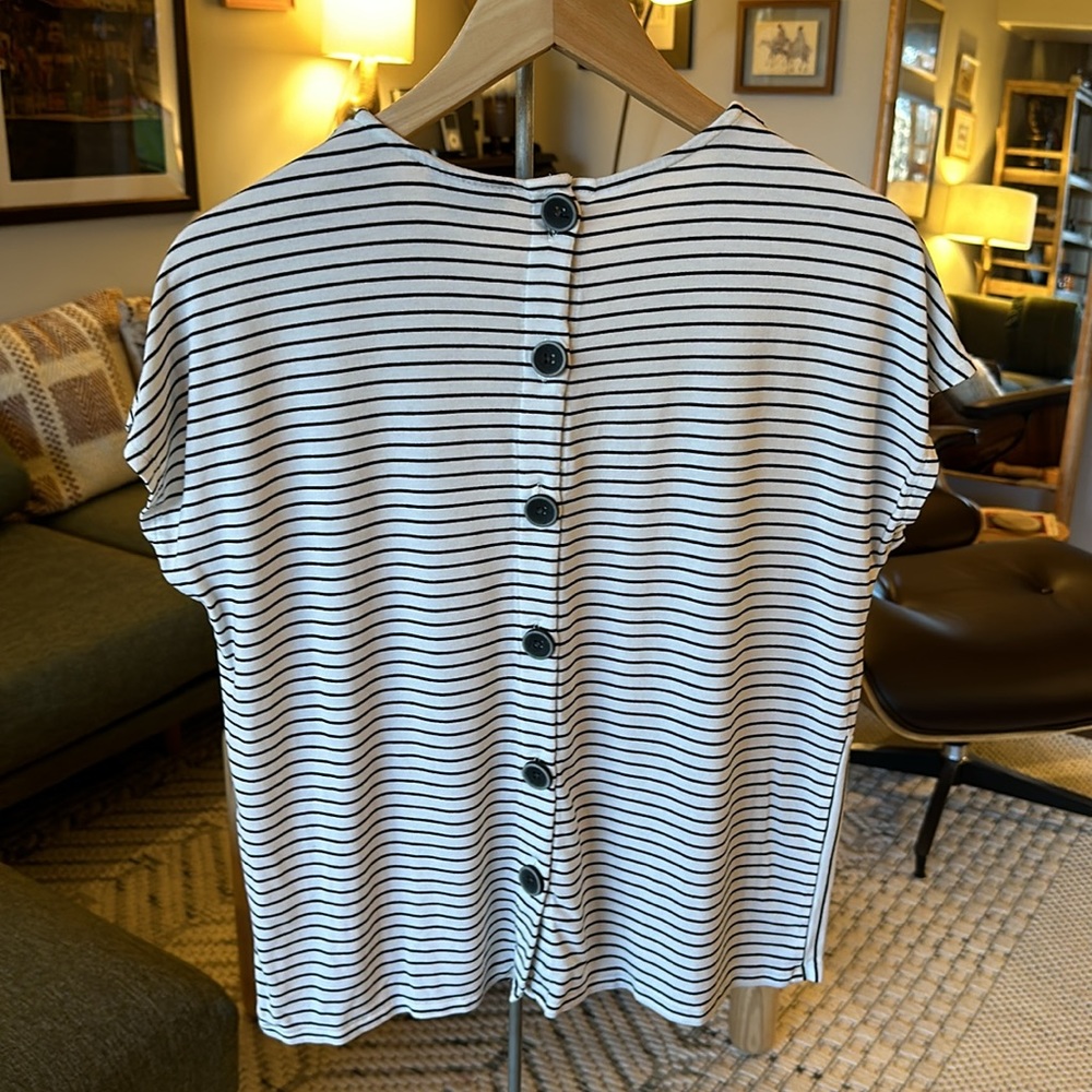 Button Back Top - image 4